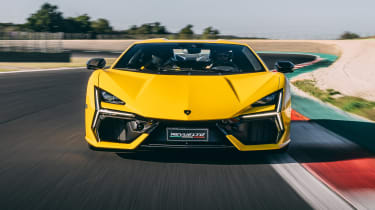 Lamborghini Revuelto